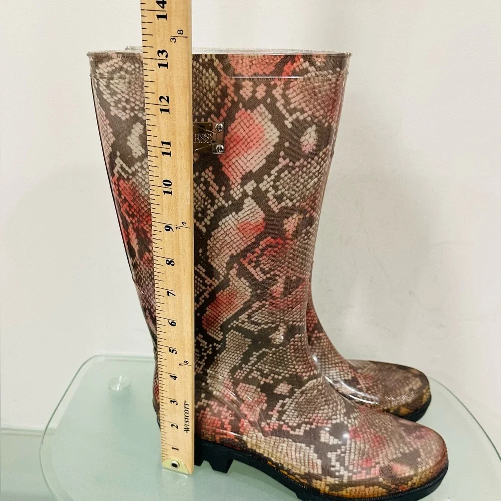 Guess rain boot